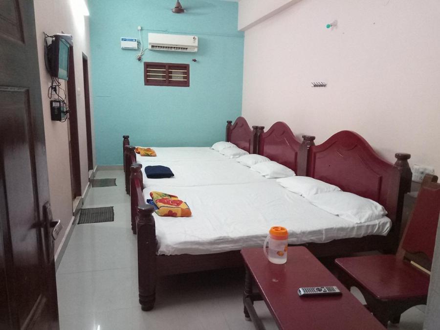 Sakthi Guest House & Residency, By Saraswathi Groups, Thirunallar, Karaikal Pillaittiruvasal Exterior photo